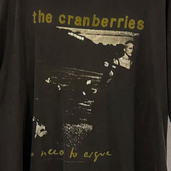 The Cranberries 1995 Tour Unisex T-Shirt, The Cranberries band graphic tee black - Picture 3 of 4